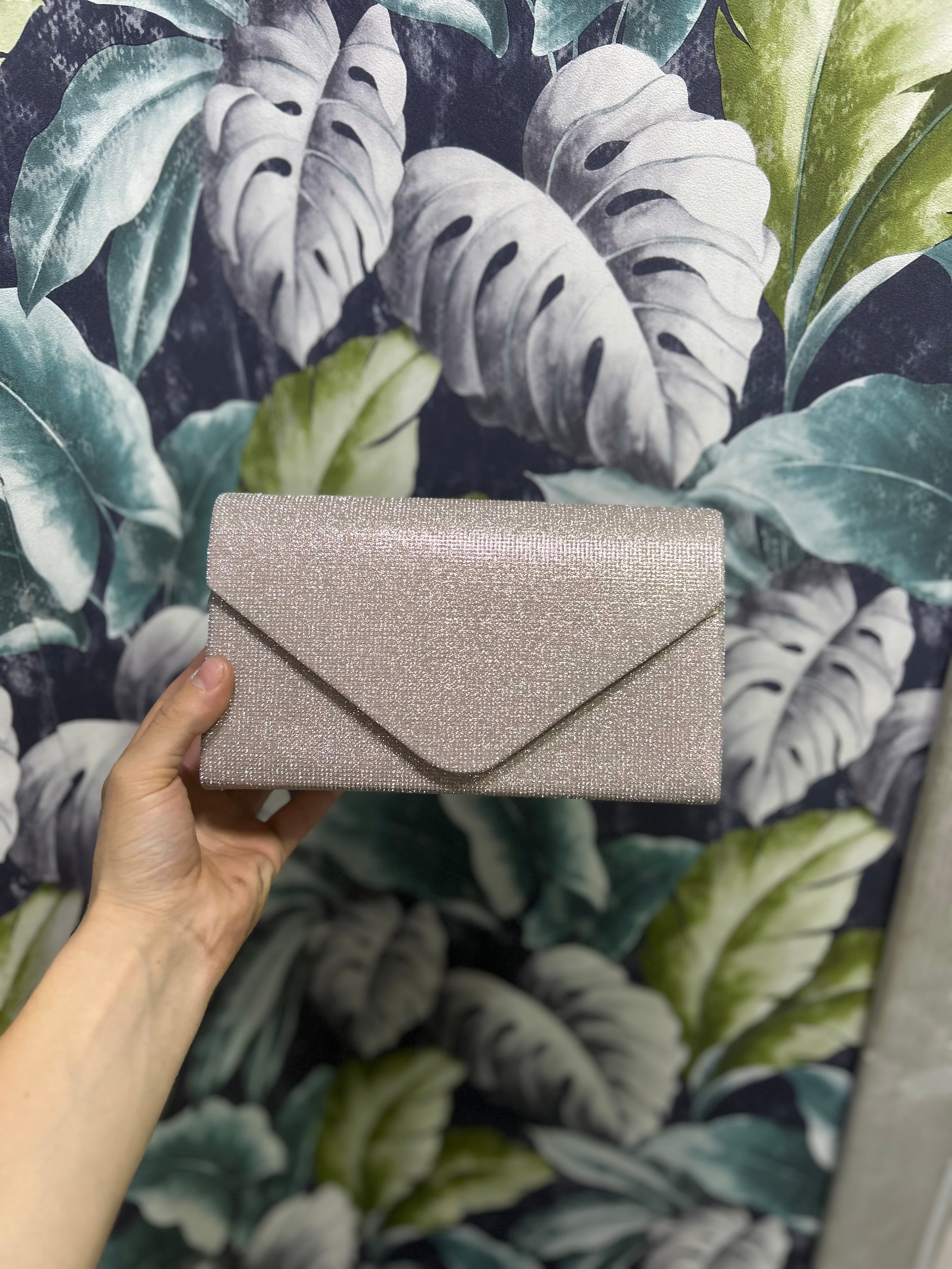Monella Chic