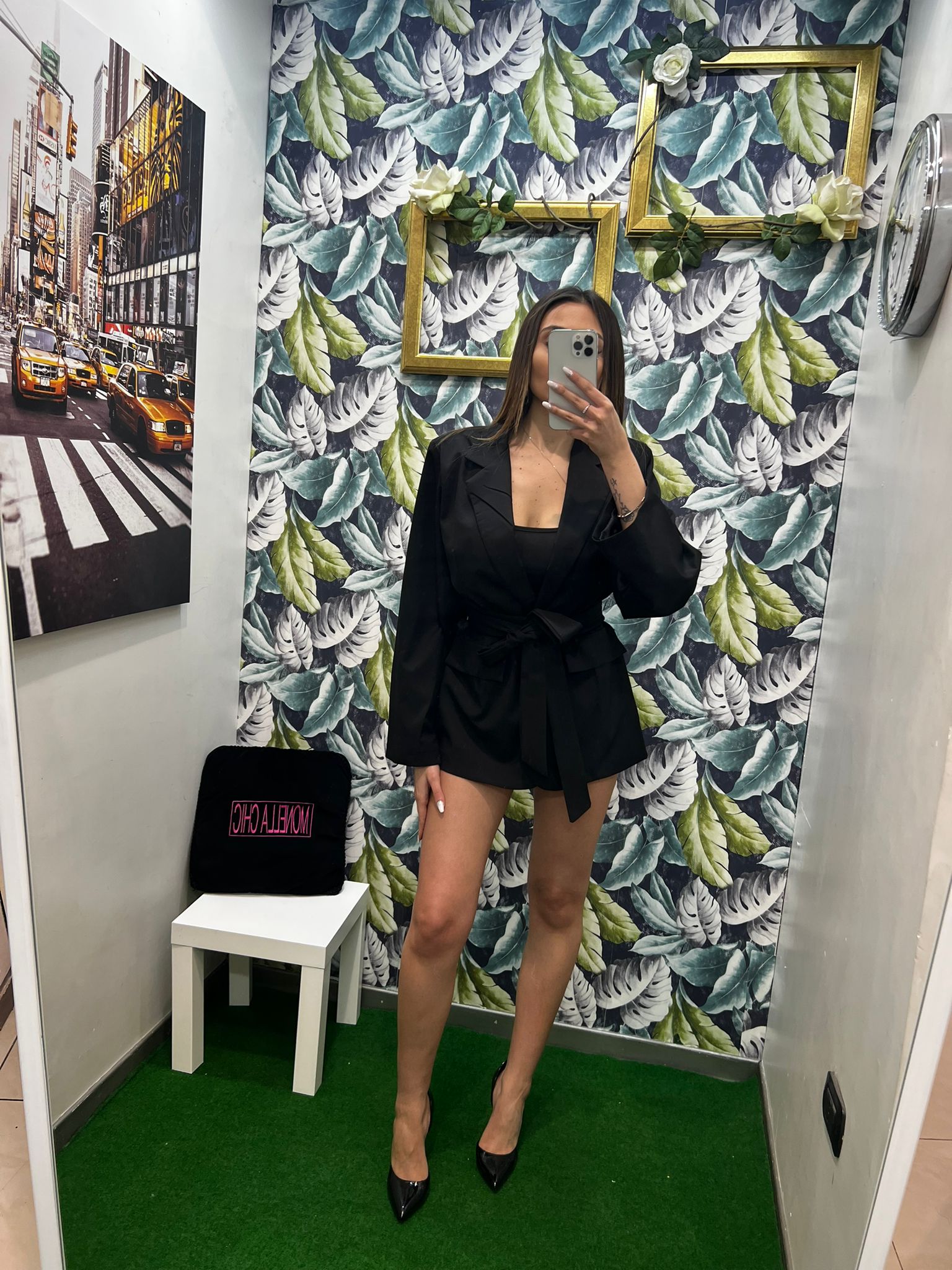 Monella Chic