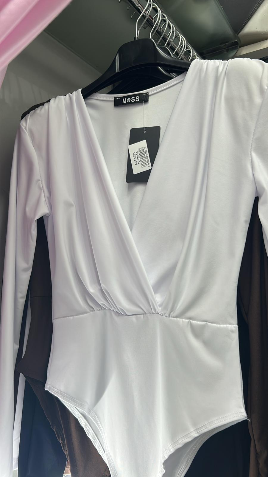 Body scollo V