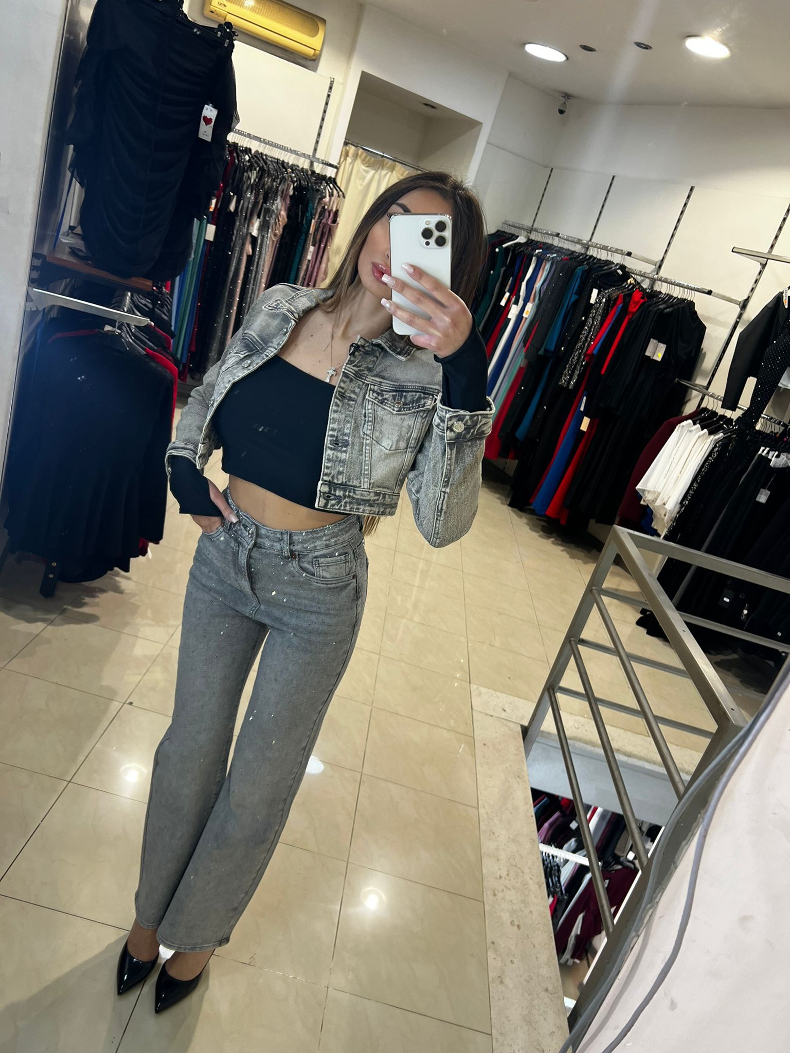 Monella Chic