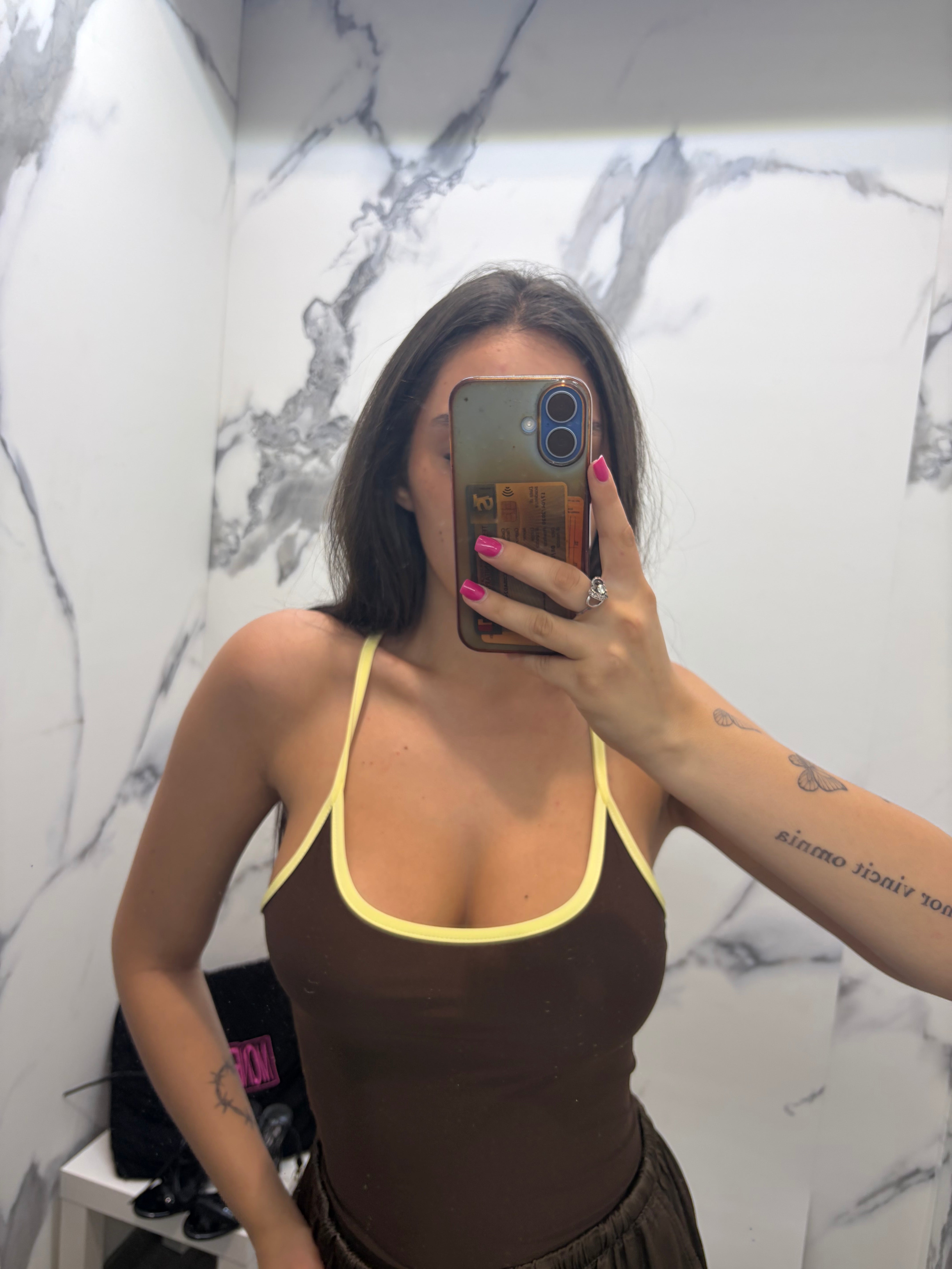 BODY BICOLOR