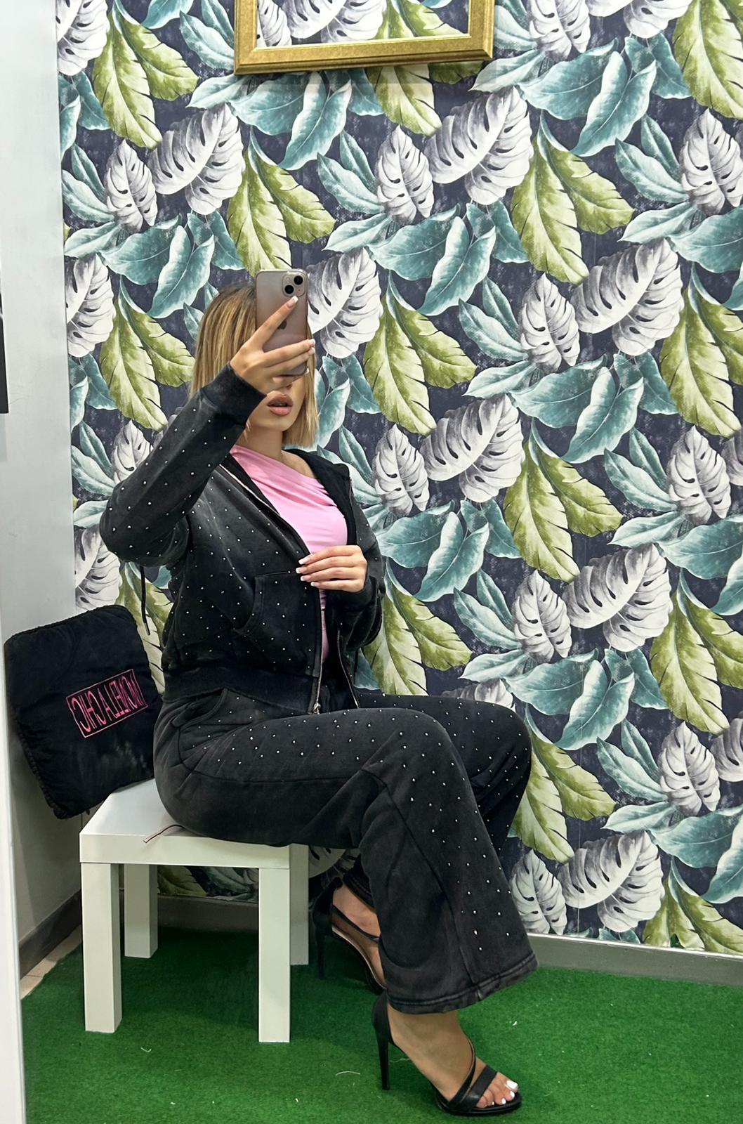 Monella Chic