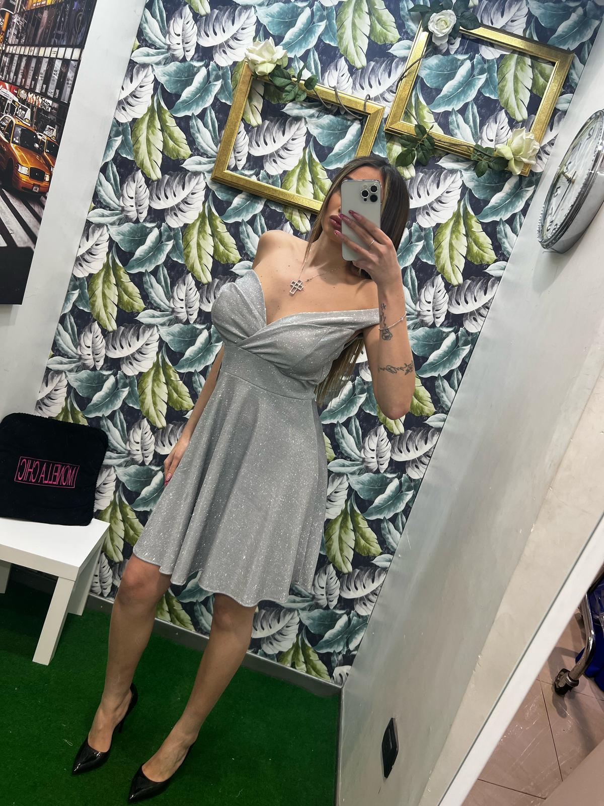 Monella Chic