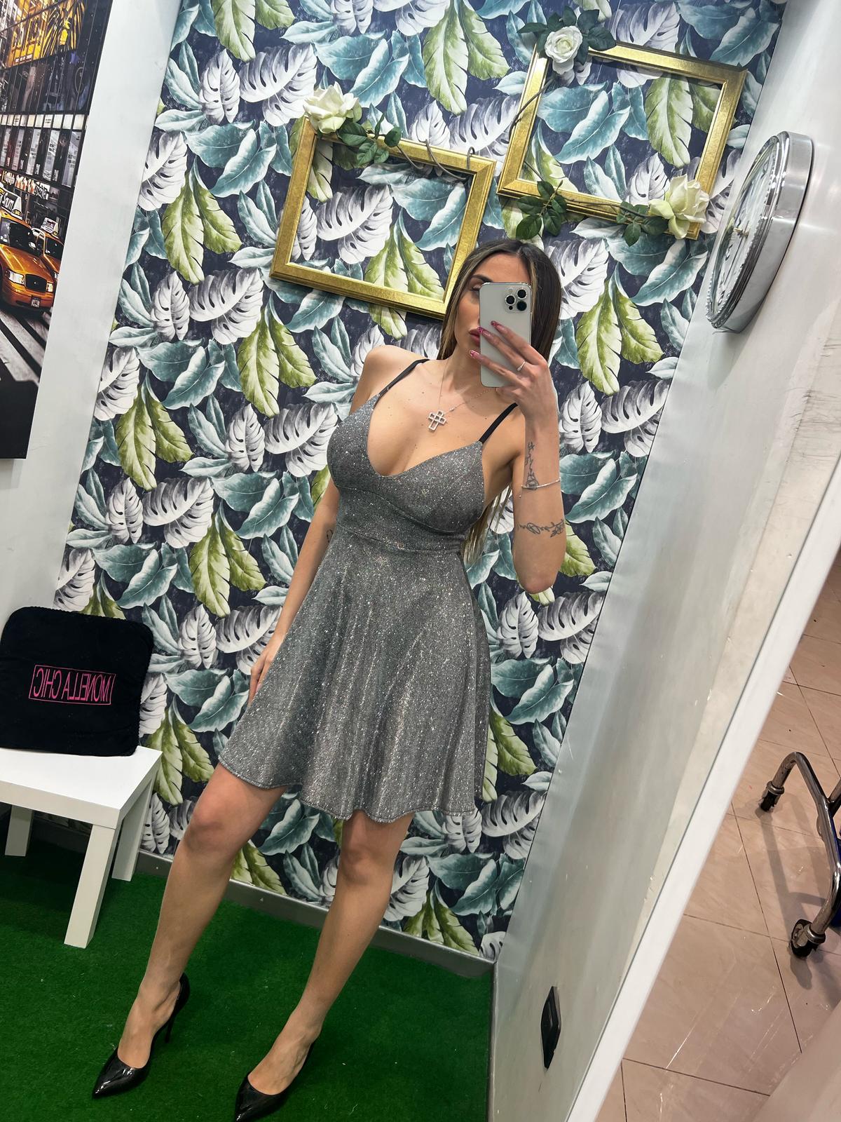 Monella Chic