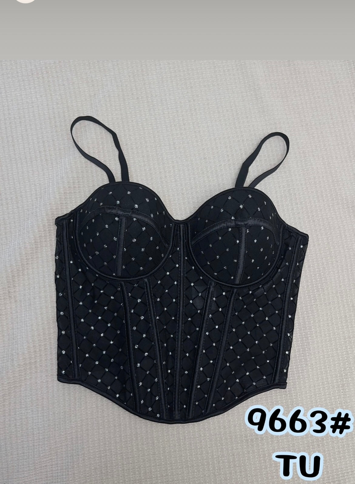 Monella Chic