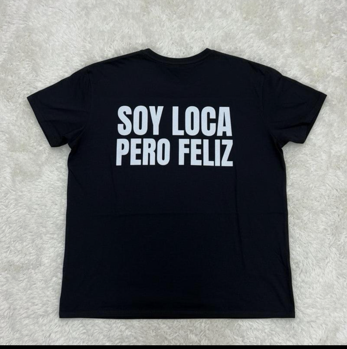 T-SHIRT CON STAMPE DIETRO