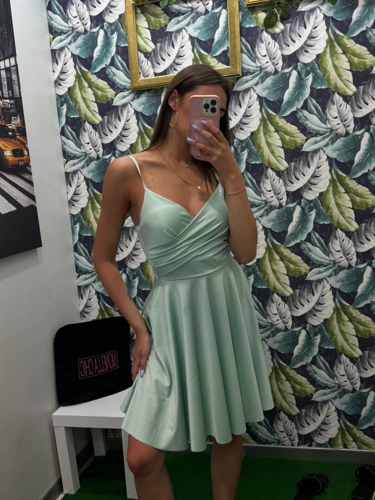 Monella Chic