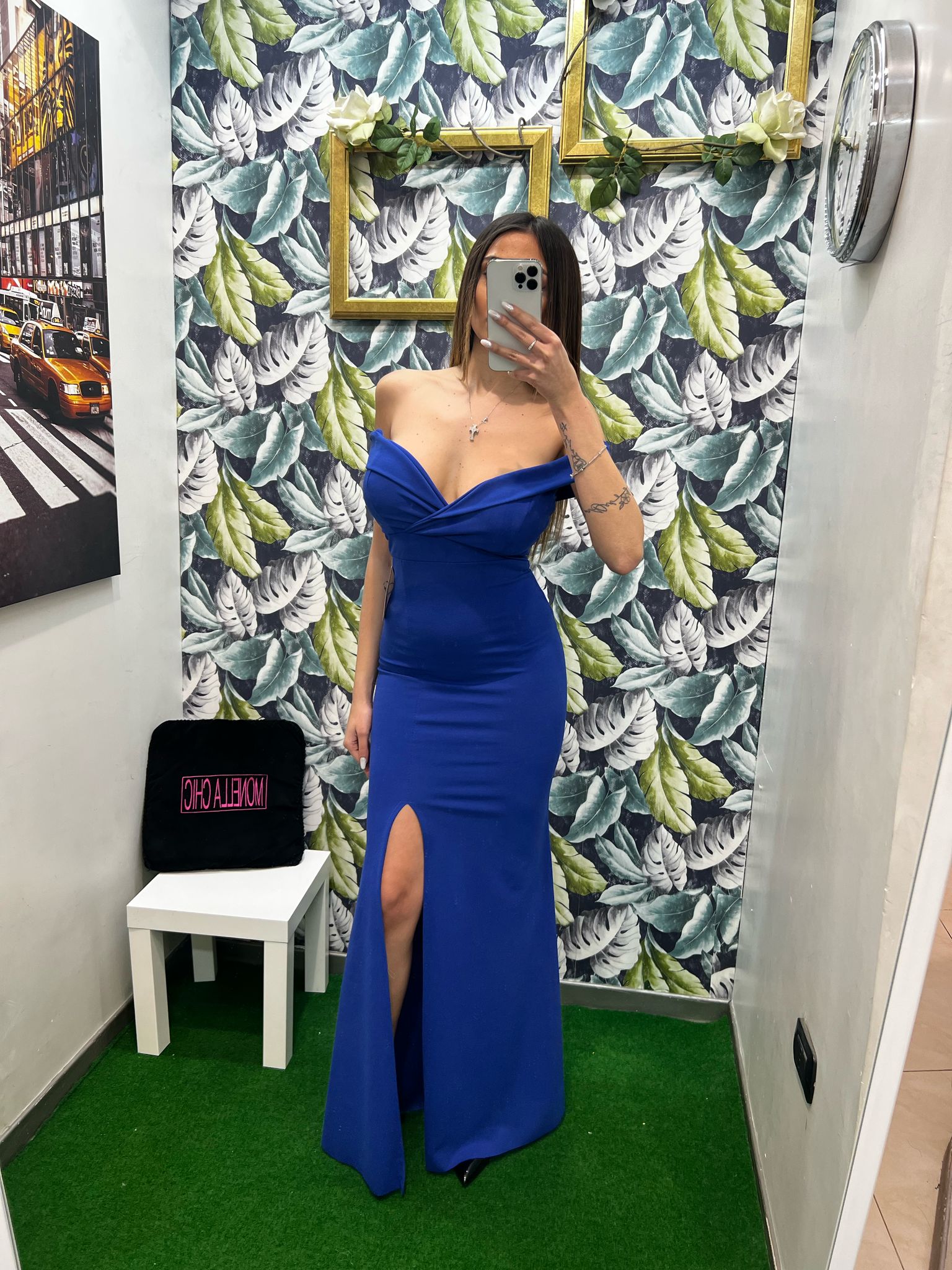 VESTITO LUNGO SCOLLO A CUORE