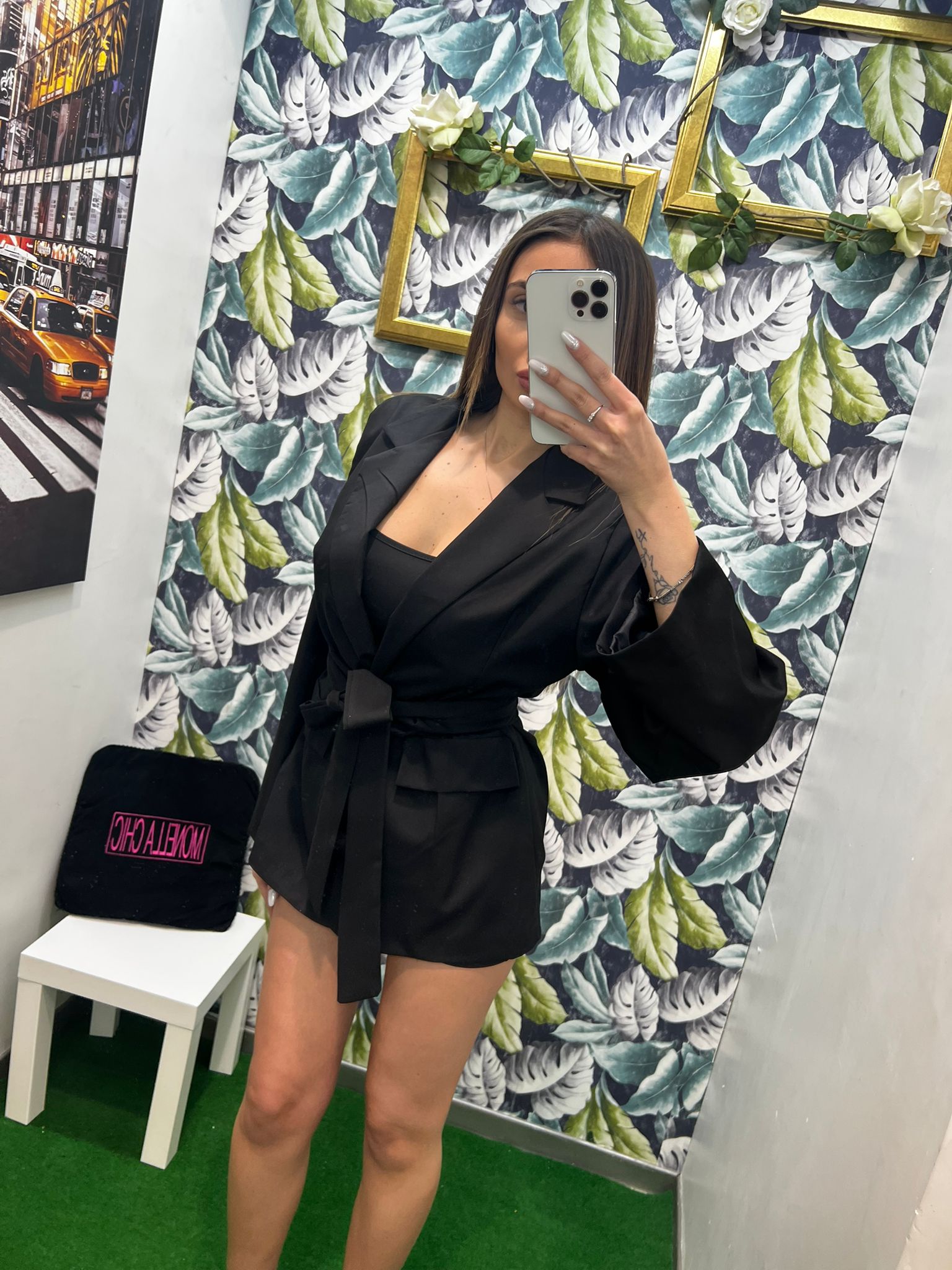 Monella Chic