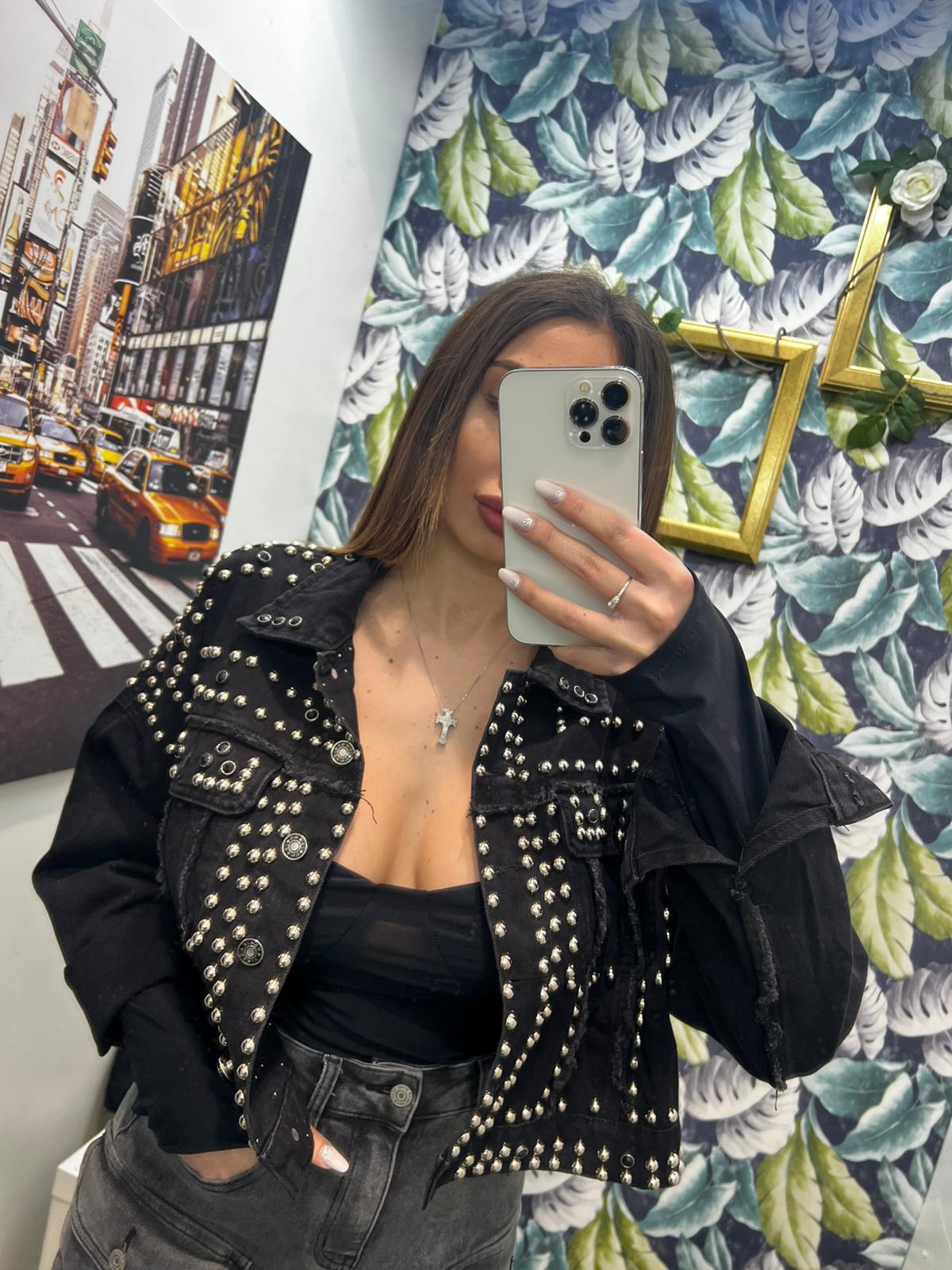 Monella Chic