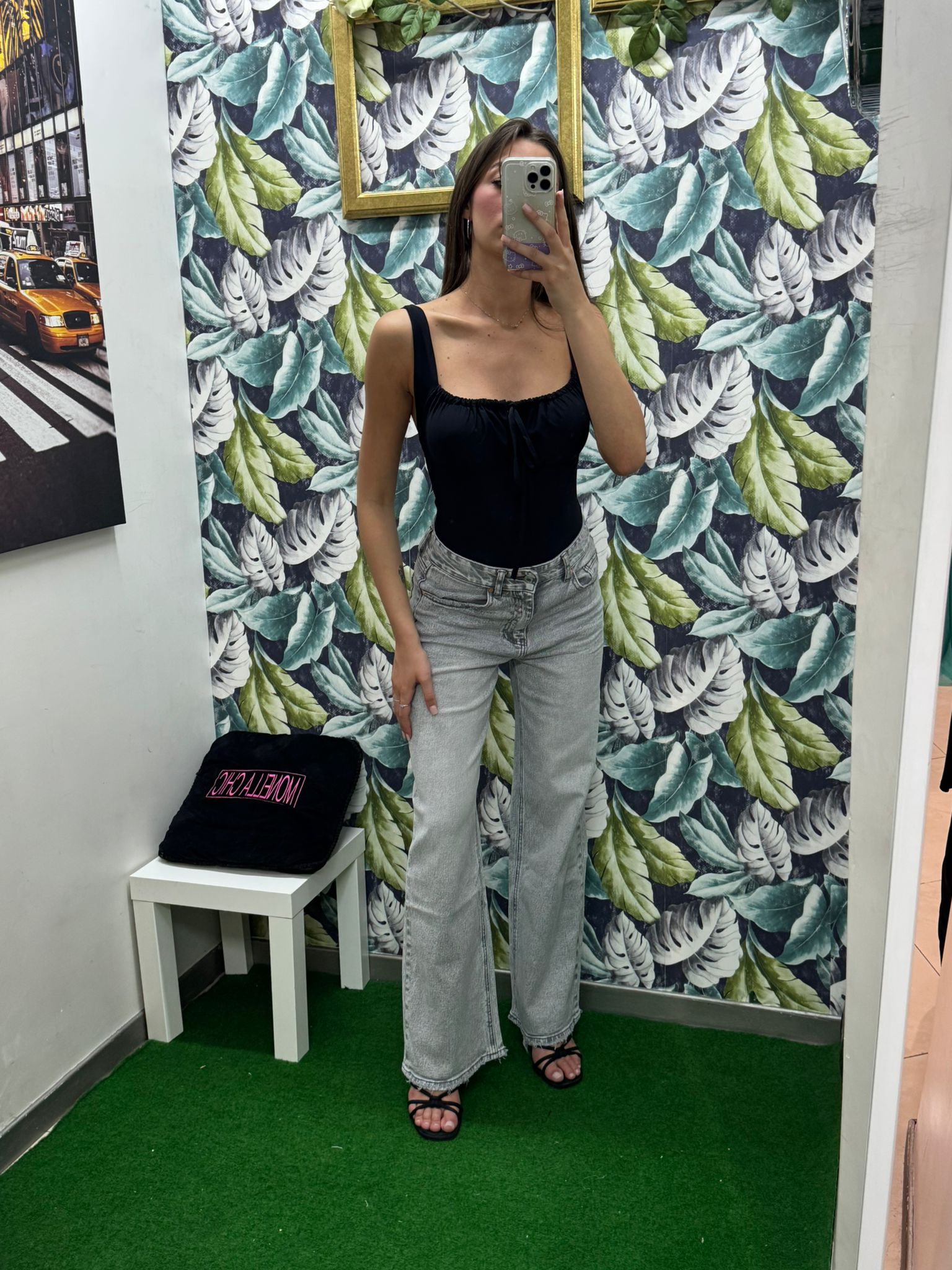 Monella Chic