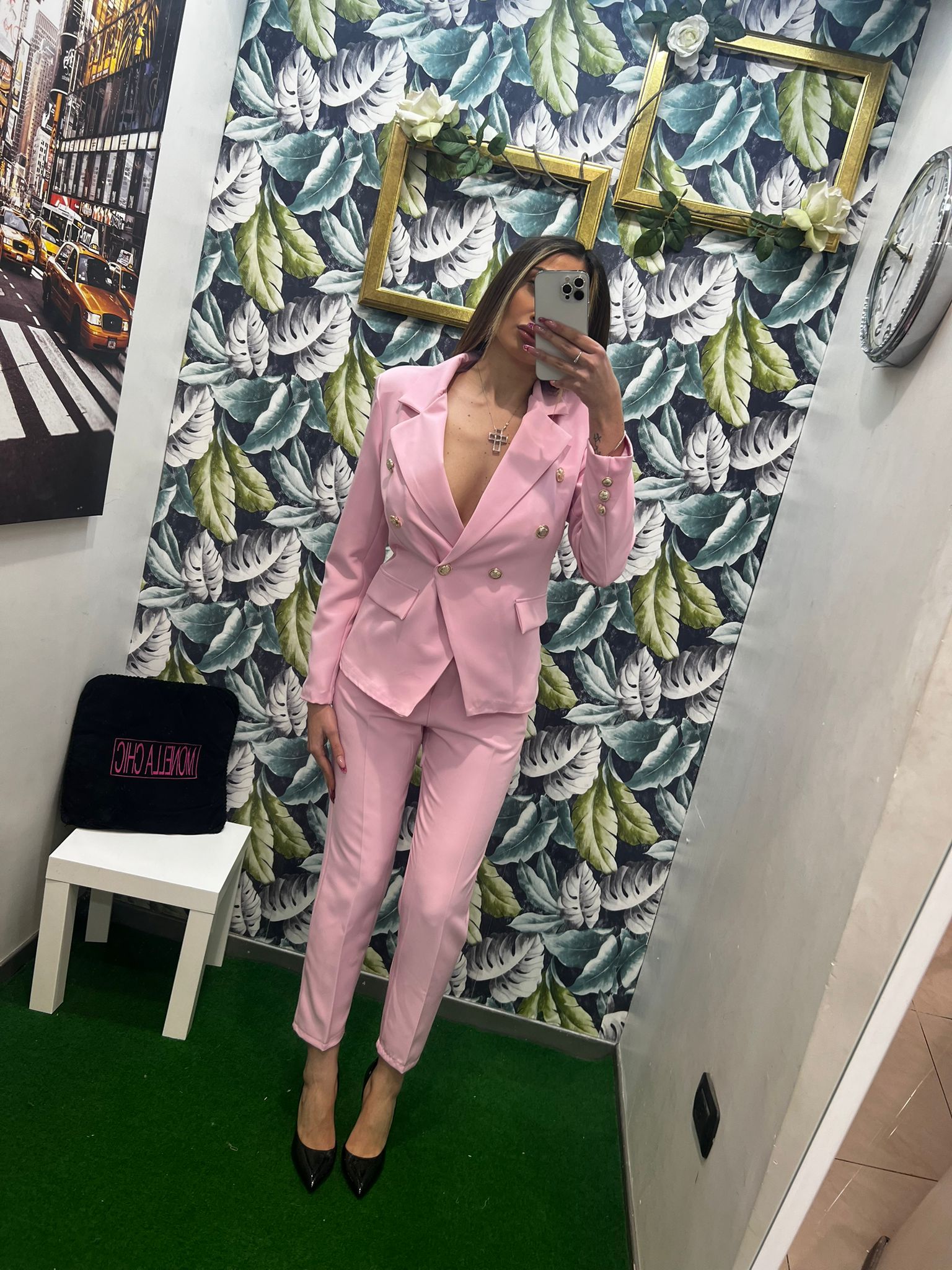 Monella Chic